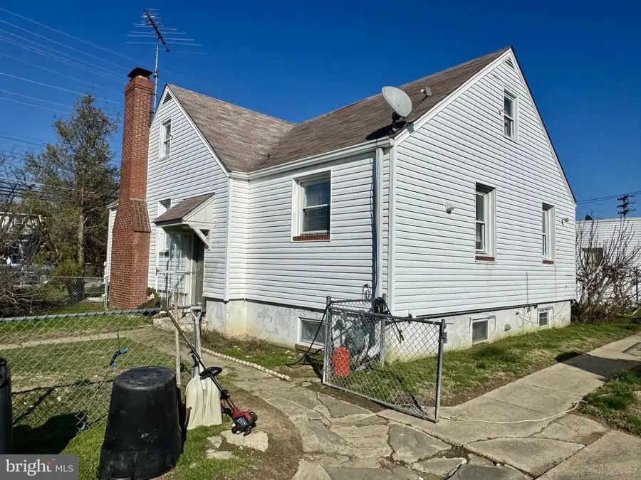 2725 N Point Rd, Dundalk, MD 21222 - #3