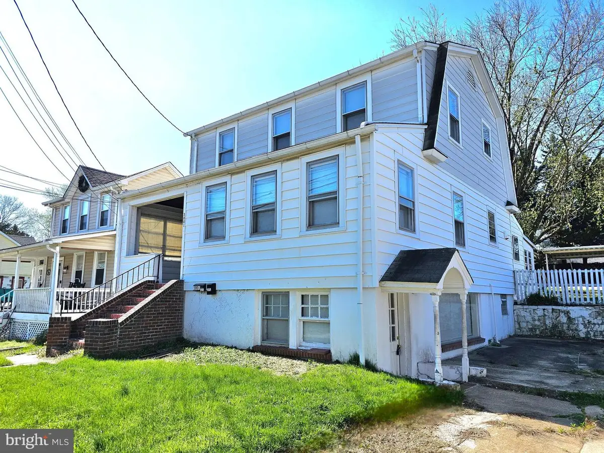 3001 Lavender Ave, Parkville, MD 21234 - #1