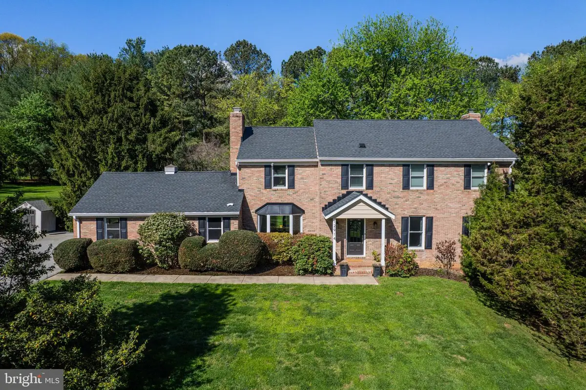 12914 Falls Rd, Cockeysville, MD 21030 - #1