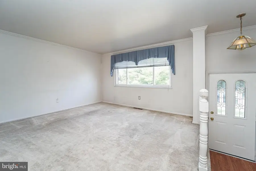 1107 Regina Dr, Baltimore, MD 21227 - #2