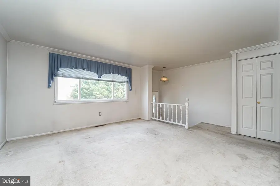 1107 Regina Dr, Baltimore, MD 21227 - #3