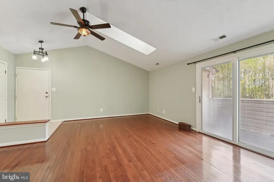 216 Long Cove Ln #j, Essex, MD 21221 - #3