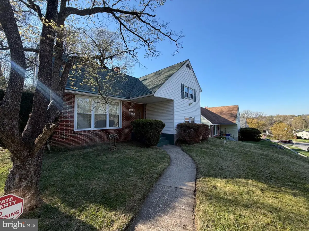 1344 Martin Dr, Baltimore, MD 21229 - #1