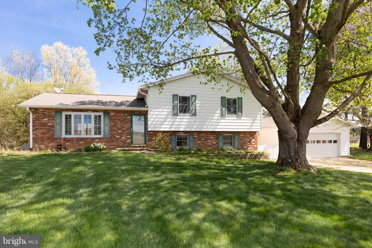 17605 Grace Rd, Hampstead, MD 21074 - #1