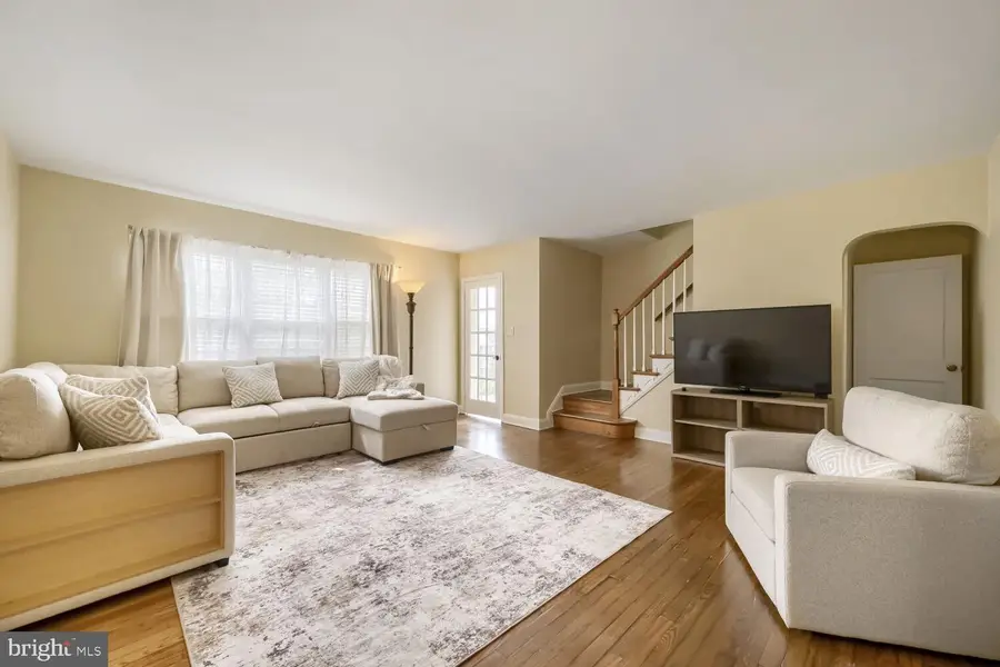 8152 Glen Gary Rd, Towson, MD 21286 - #3