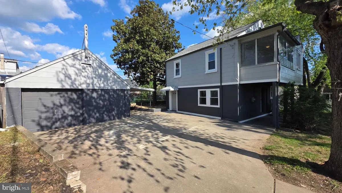 525 45th St, Baltimore, MD 21224 - #1