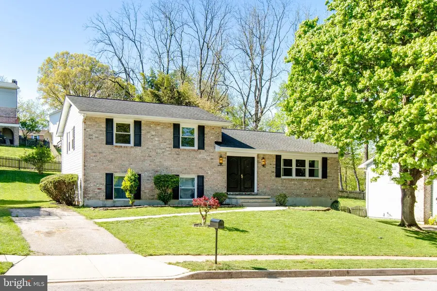 909 Farmstead Rd, Cockeysville, MD 21030 - #2