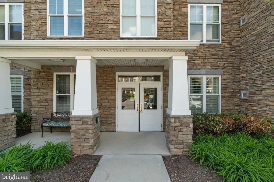 17 Clay Lodge #404, Catonsville, MD 21228 - #2