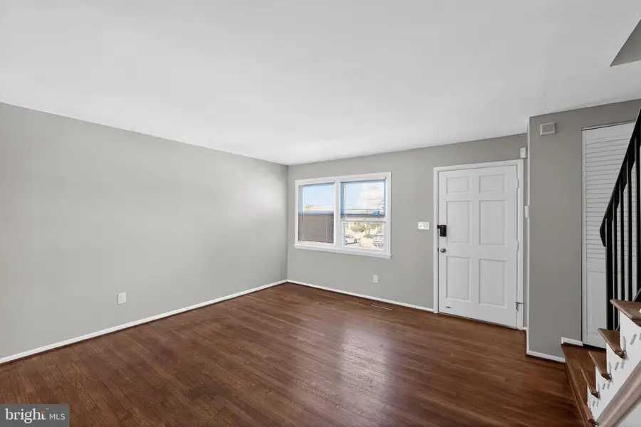 27 Terron Ct, Parkville, MD 21234 - #3