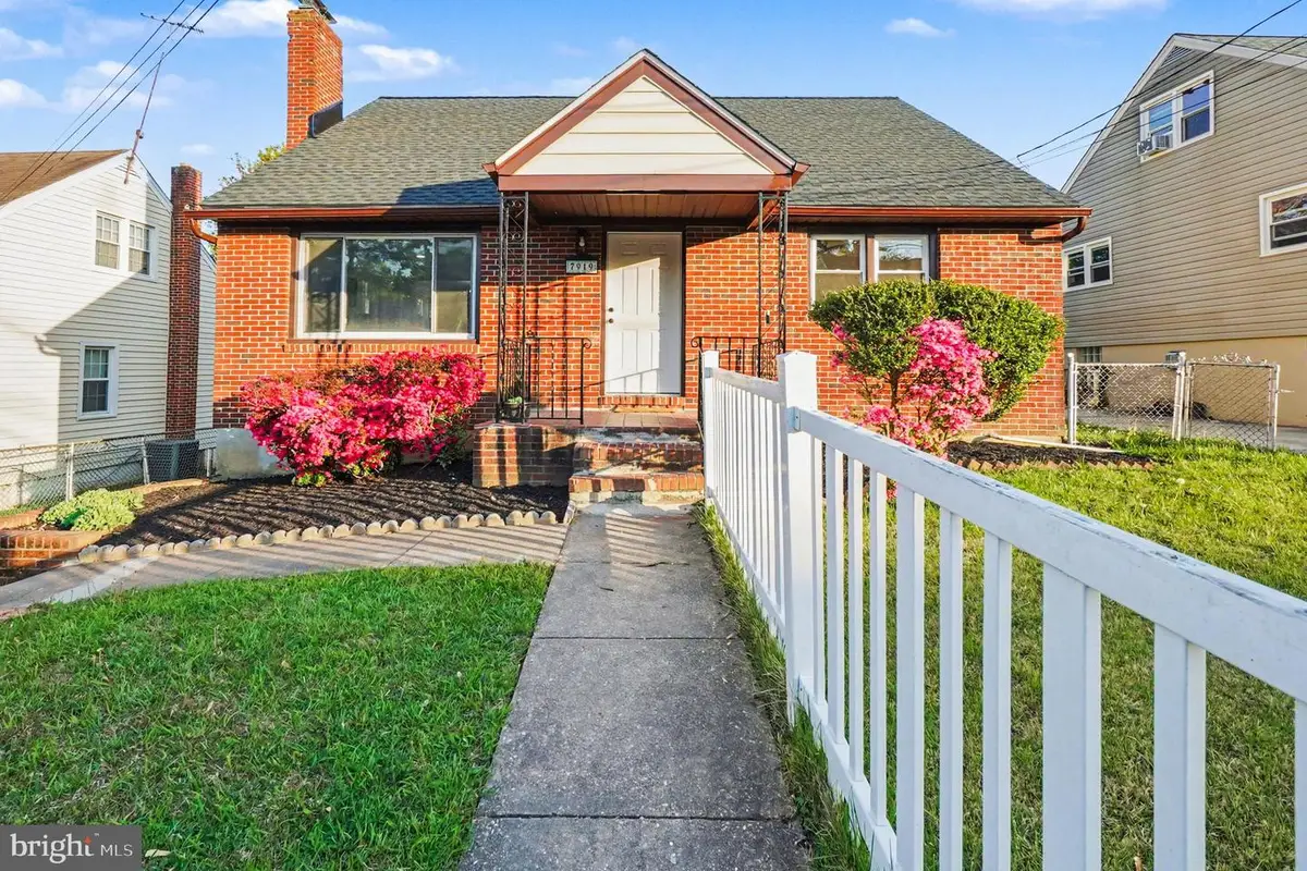 7919 Montrose Ave, Rosedale, MD 21237 - #1