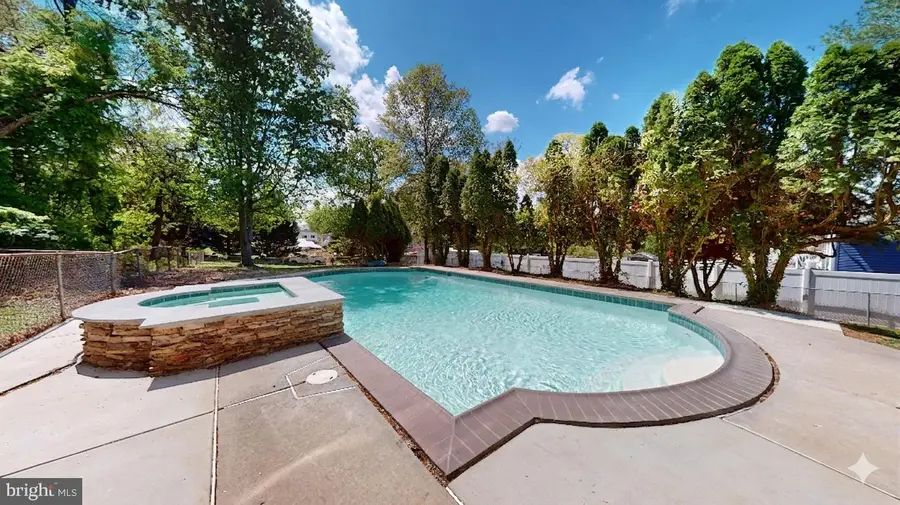 4313 Leola Ave, Halethorpe, MD 21227 - #2