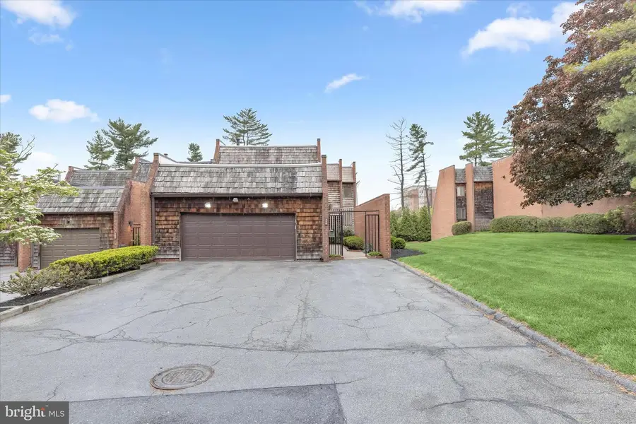 110 Old Crossing Dr, Baltimore, MD 21208 - #2