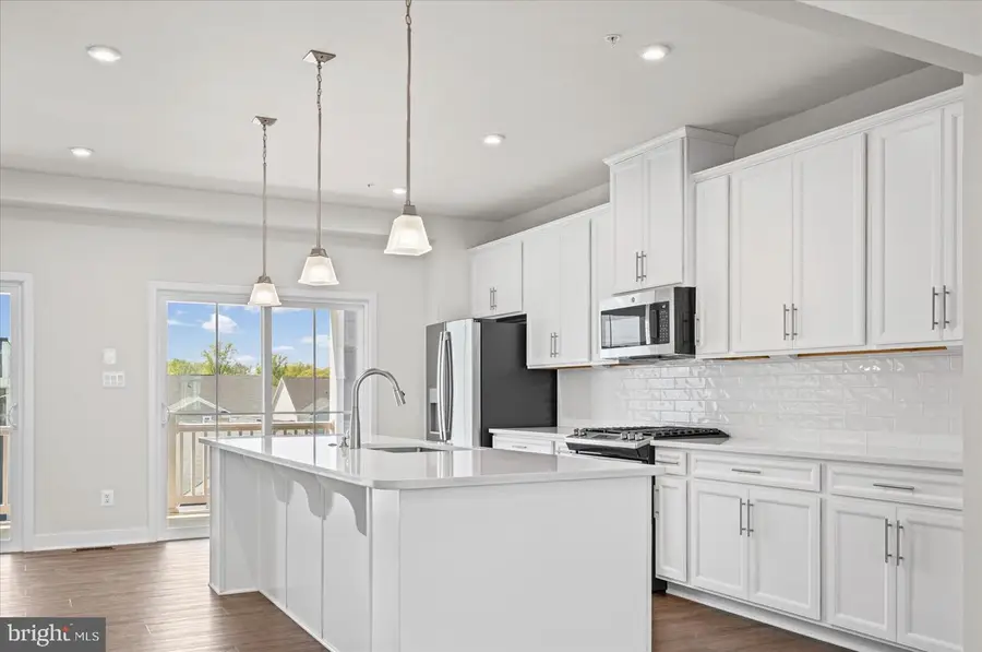 10837 Beckenham St, Middle River, MD 21220 - #3