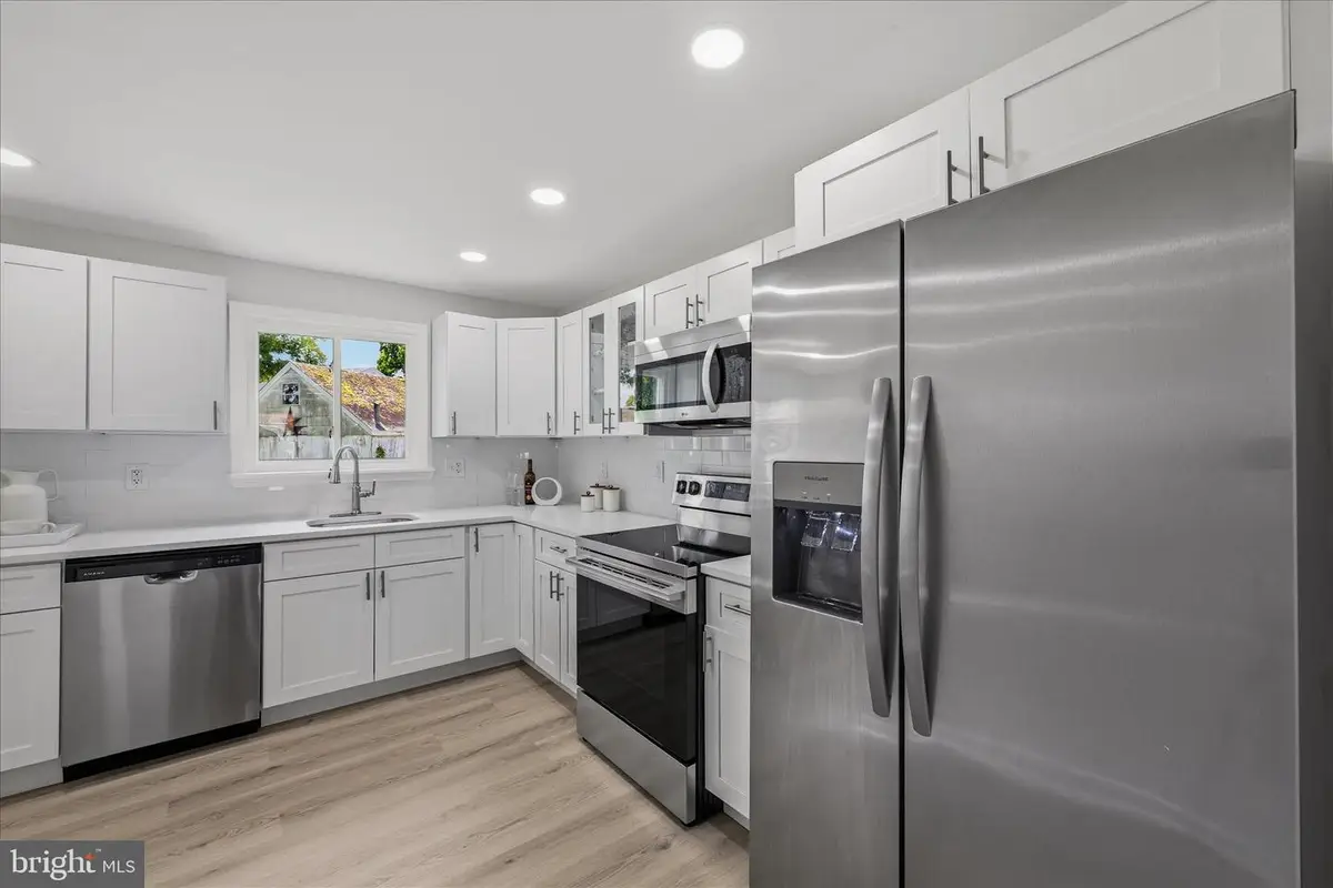 945 Renfrew, Baltimore, MD 21221 - #1
