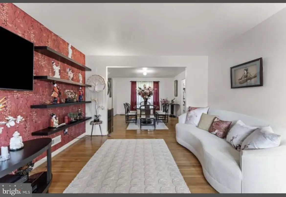 8210 Streamwood Dr, Baltimore, MD 21208 - #1