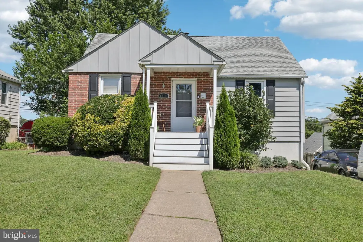 4214 Thorncliff Rd, Baltimore, MD 21236 - #1