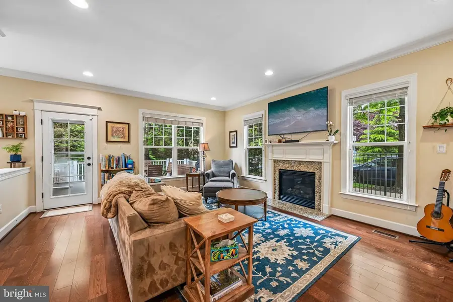 100 Newmarket Ct, Catonsville, MD 21228 - #3