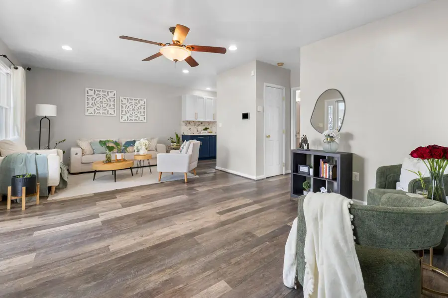 6 Lombardy Dr, Baltimore, MD 21222 - #2