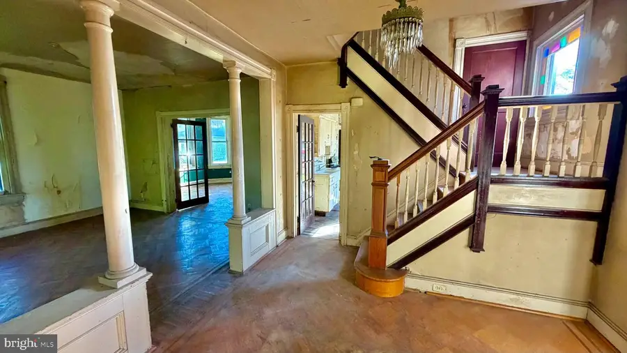 927 Leeds Ave, Baltimore, MD 21229 - #3