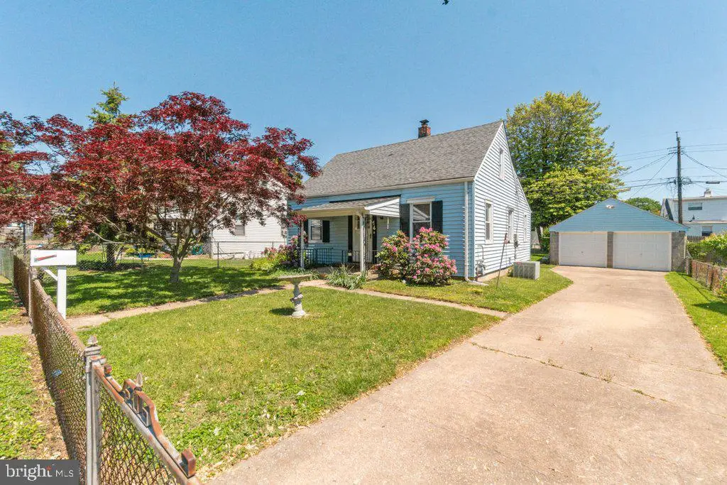 14 Ridgemoor Rd, Baltimore, MD 21221 - #1