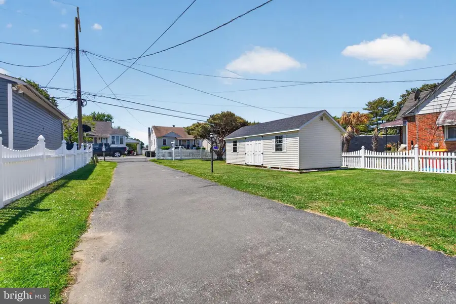 6704 River Drive Rd, Sparrows Point, MD 21219 - #3