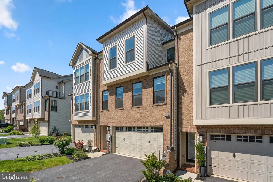 232 Hickory Hollow Ct, Cockeysville, MD 21030 - #3