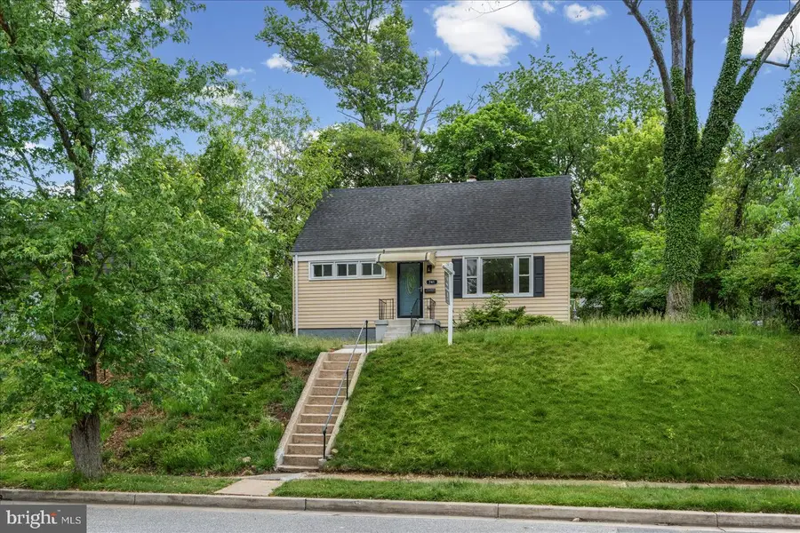 741 Leafydale Ter, Pikesville, MD 21208 - #3