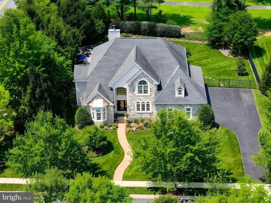 9800 Anvil Ct, Perry Hall, MD 21128 - #3