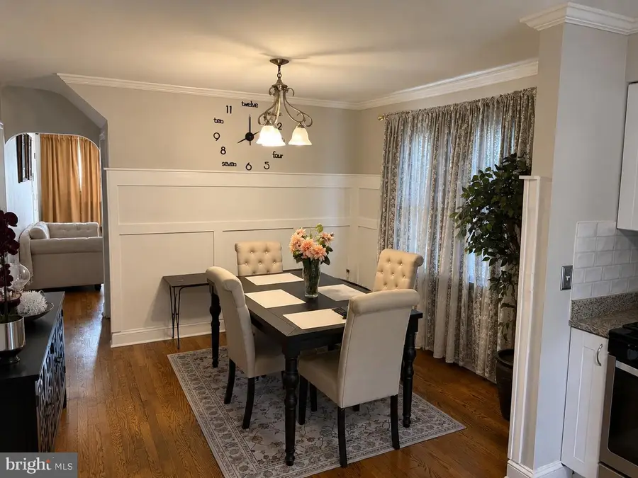9530 Burton Ave, Parkville, MD 21234 - #2