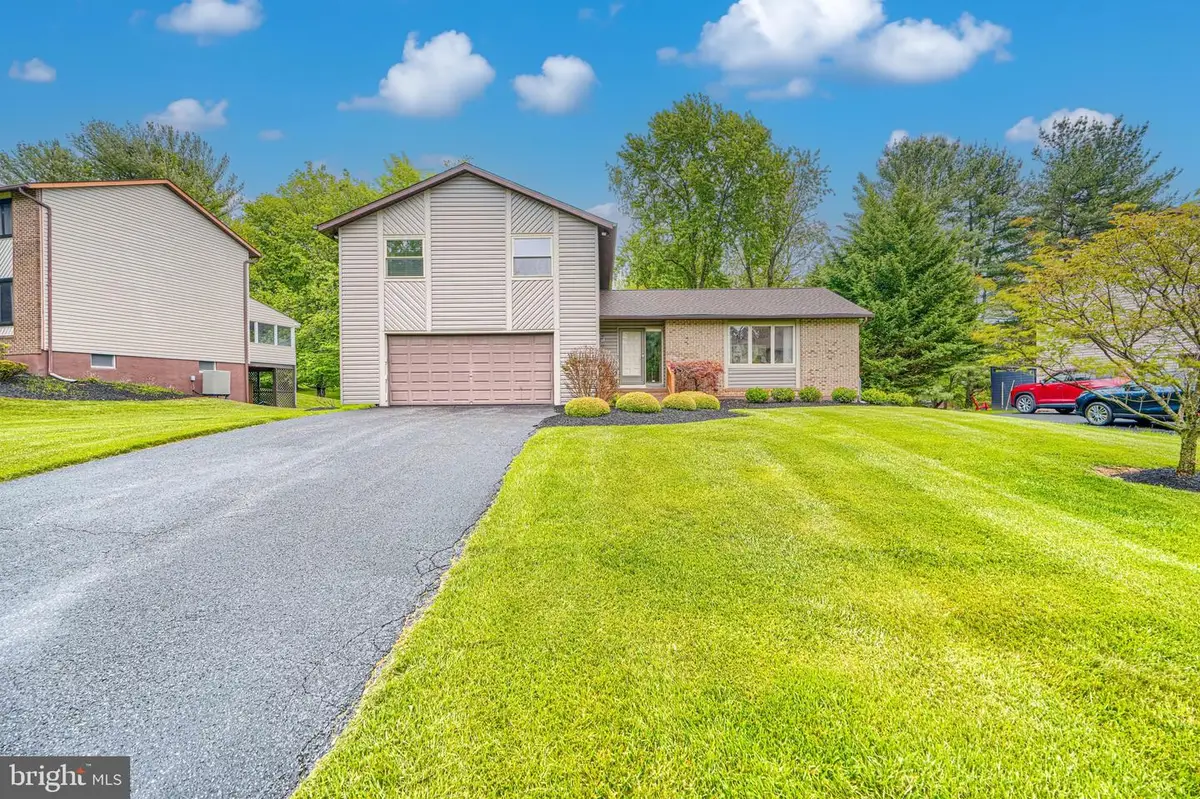 12121 Velvet Hill Dr, Owings Mills, MD 21117 - #1