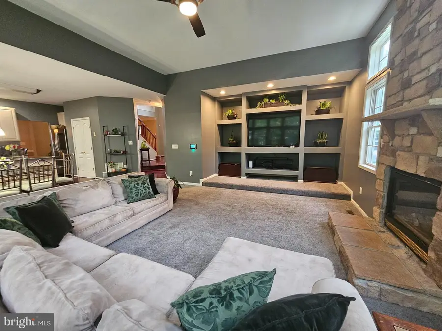 9526 Lyonswood Dr, Owings Mills, MD 21117 - #2