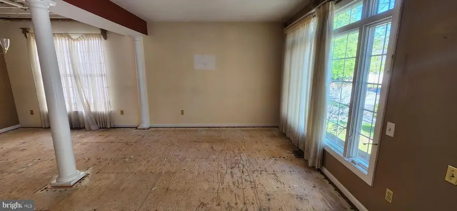 3 Caleb Ct, Owings Mills, MD 21117 - #2