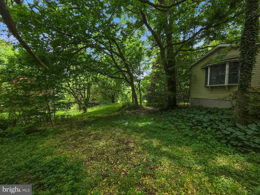 5424 Glenview Rd, Glen Arm, MD 21057 - #2