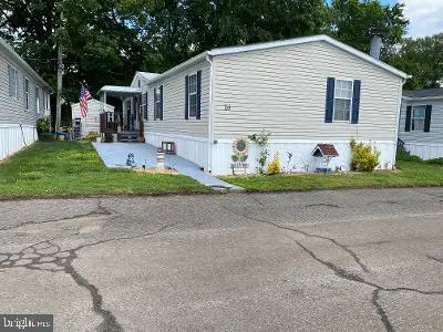 14 Thomas Ln, Sparrows Point, MD 21219 - #1