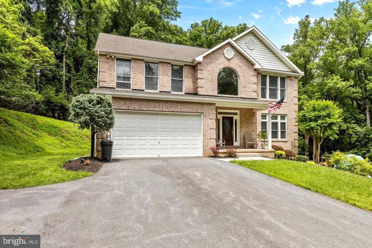 341 Central Ave, Glyndon, MD 21071 - #1
