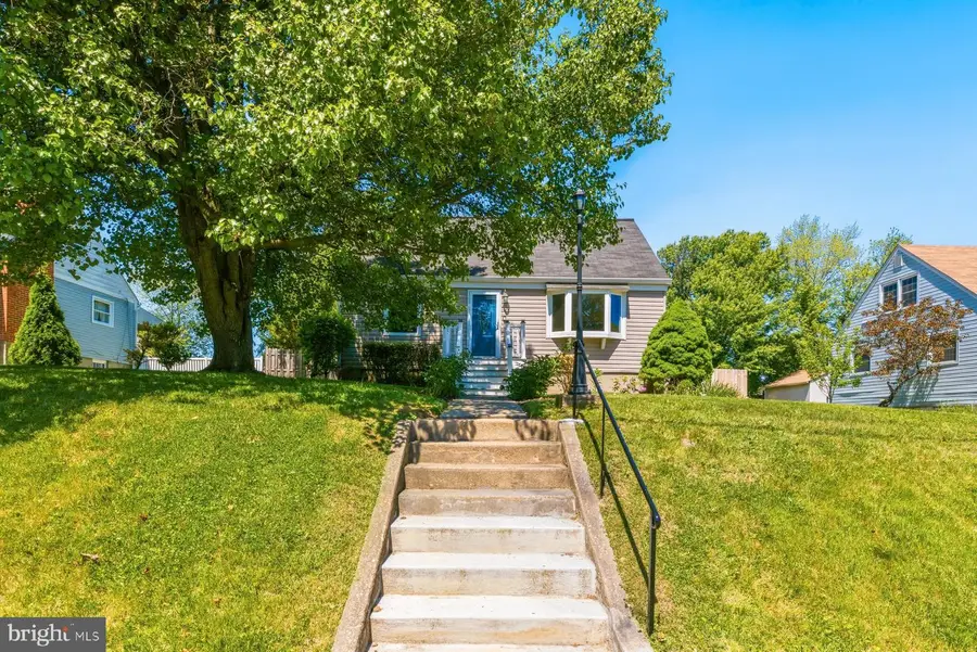 9704 Oakdale Ave, Parkville, MD 21234 - #2