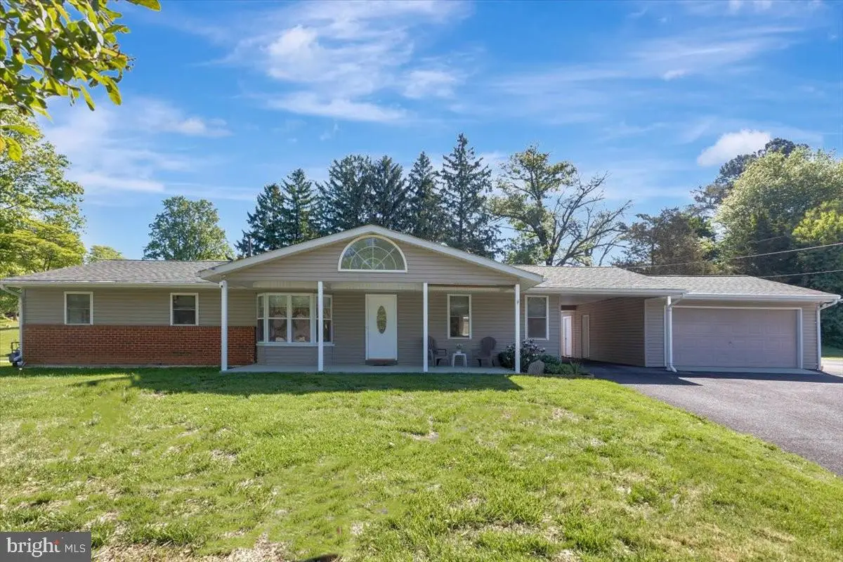 101 Sunnyking Dr, Reisterstown, MD 21136 - #1