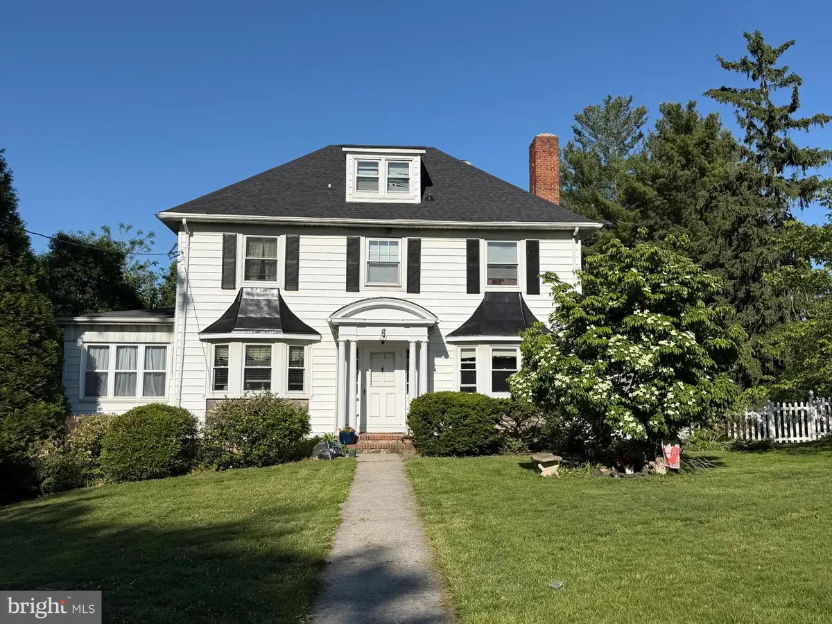 121 Forest Ave, Catonsville, MD 21228 - #1