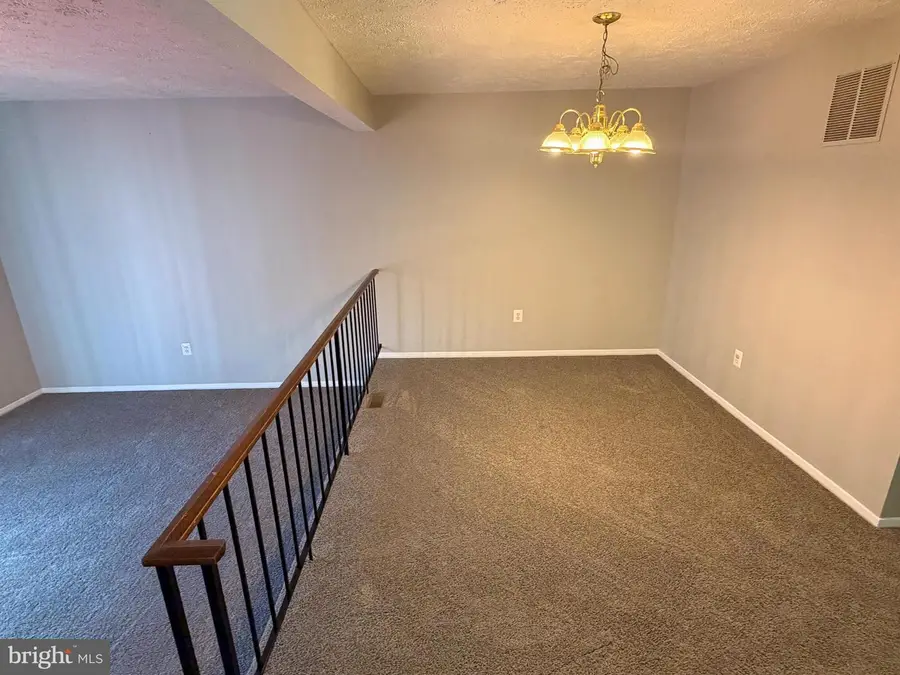 807 Joshua Tree Ct, Owings Mills, MD 21117 - #3