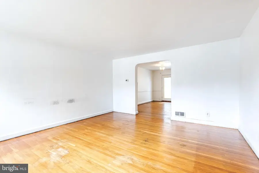 934 Radcliffe Rd, Towson, MD 21204 - #2