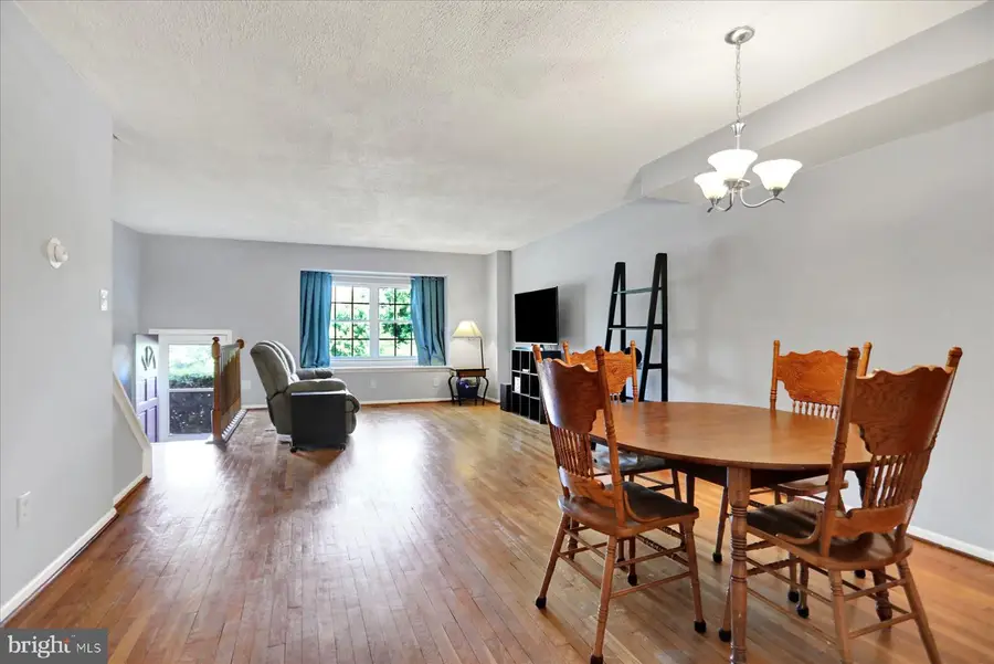 959 Elm Rd, Baltimore, MD 21227 - #2