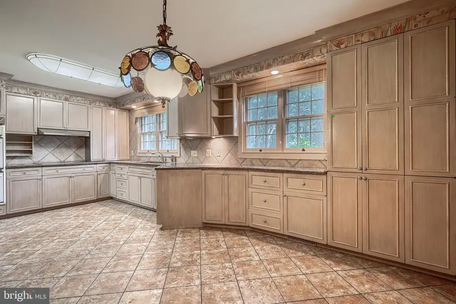 2 Kenmont Ct, Owings Mills, MD 21117 - #3