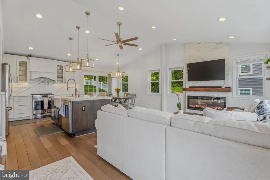 7 Wendslow Pl, Lutherville Timonium, MD 21093 - #3