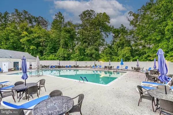 443 Hopkins Landing #443, ESSEX, MD 21221