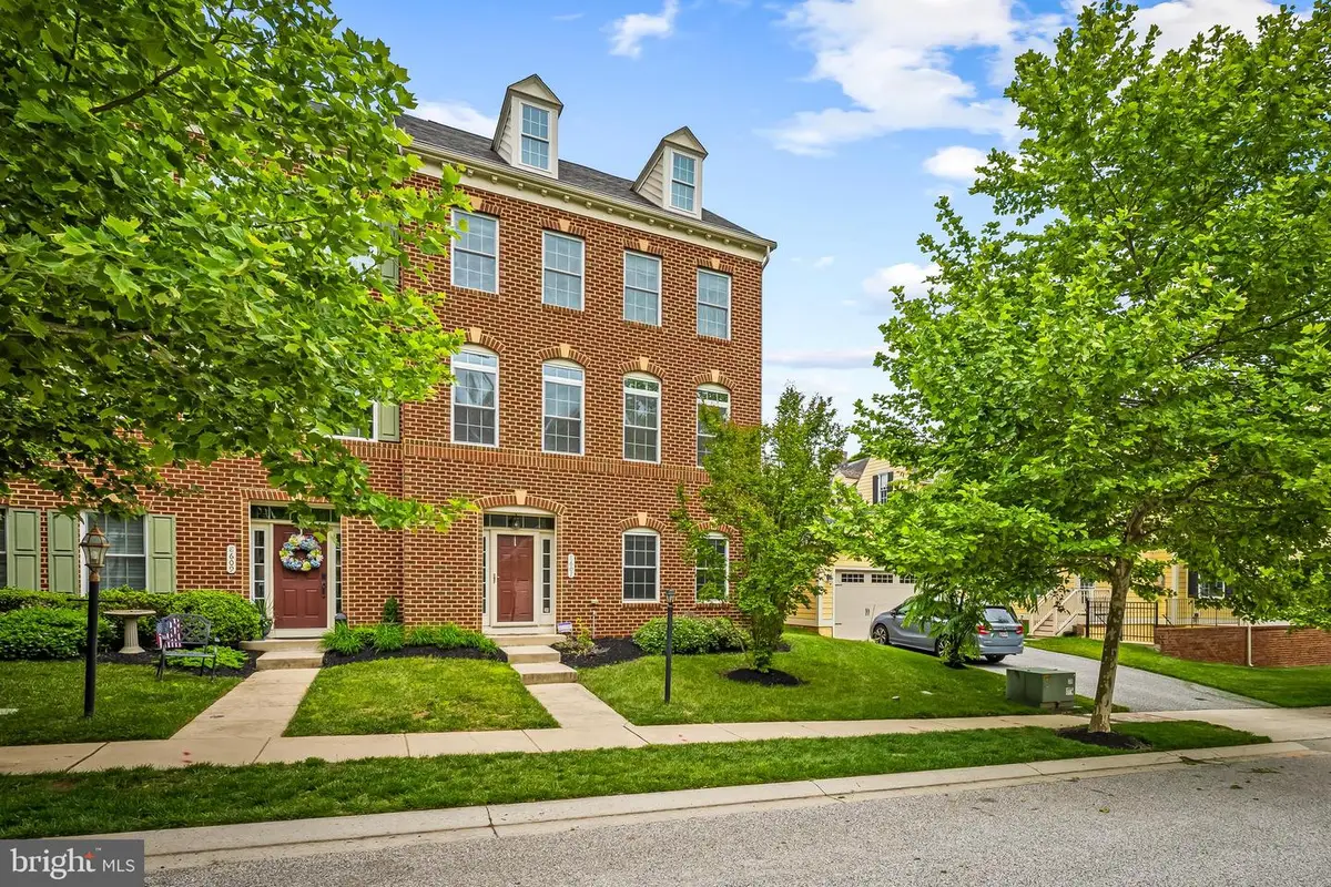 8607 Springvale Dr, Lutherville Timonium, MD 21093 - #1