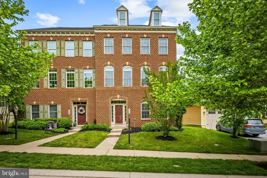 8607 Springvale Dr, Lutherville Timonium, MD 21093 - #2
