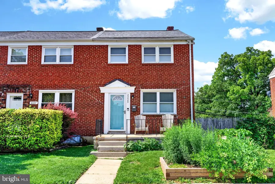 2225 Ellen Ave, Parkville, MD 21234 - #2