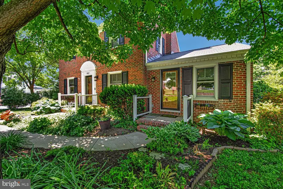902 Locustvale Rd, Towson, MD 21204 - #2