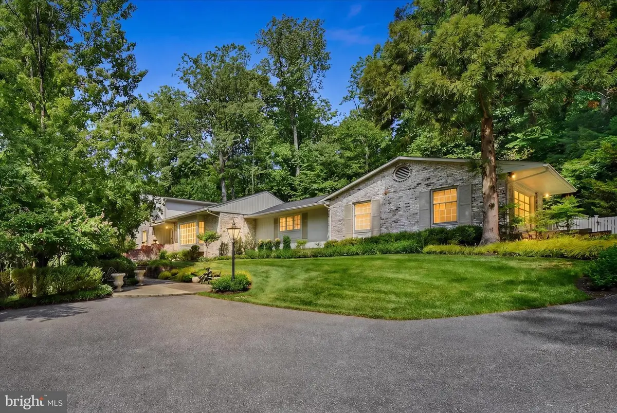 11 Caveswood Ln, Owings Mills, MD 21117 - #1