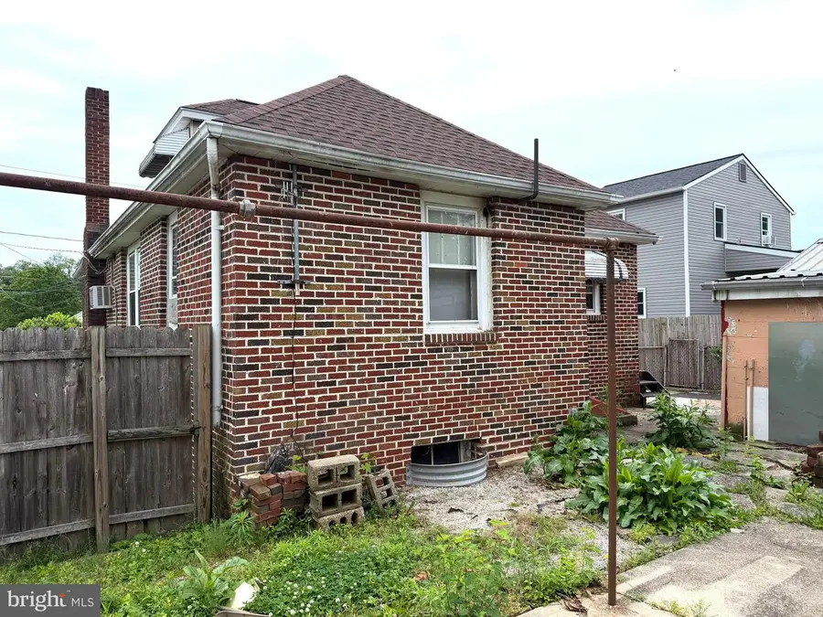620 N Stuart St, Baltimore, MD 21221 - #3